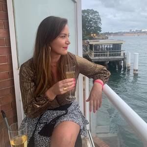 Meet your Posher, Zrinka